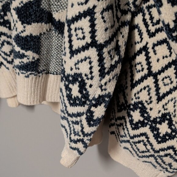 Nordic Patterned Crew Neck Sweater - Cream and Black - Picture 4 of 7